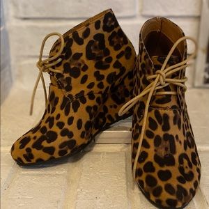 Bella Marie leopard print. Lace up, wedge heel, ankle bootie. New.